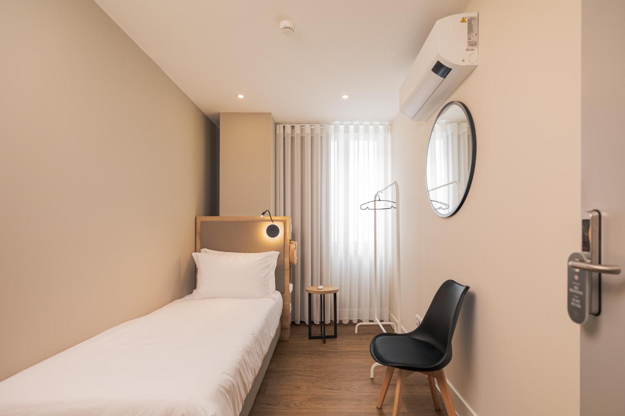 Monturi Hostel Понта-Делгада Экстерьер фото