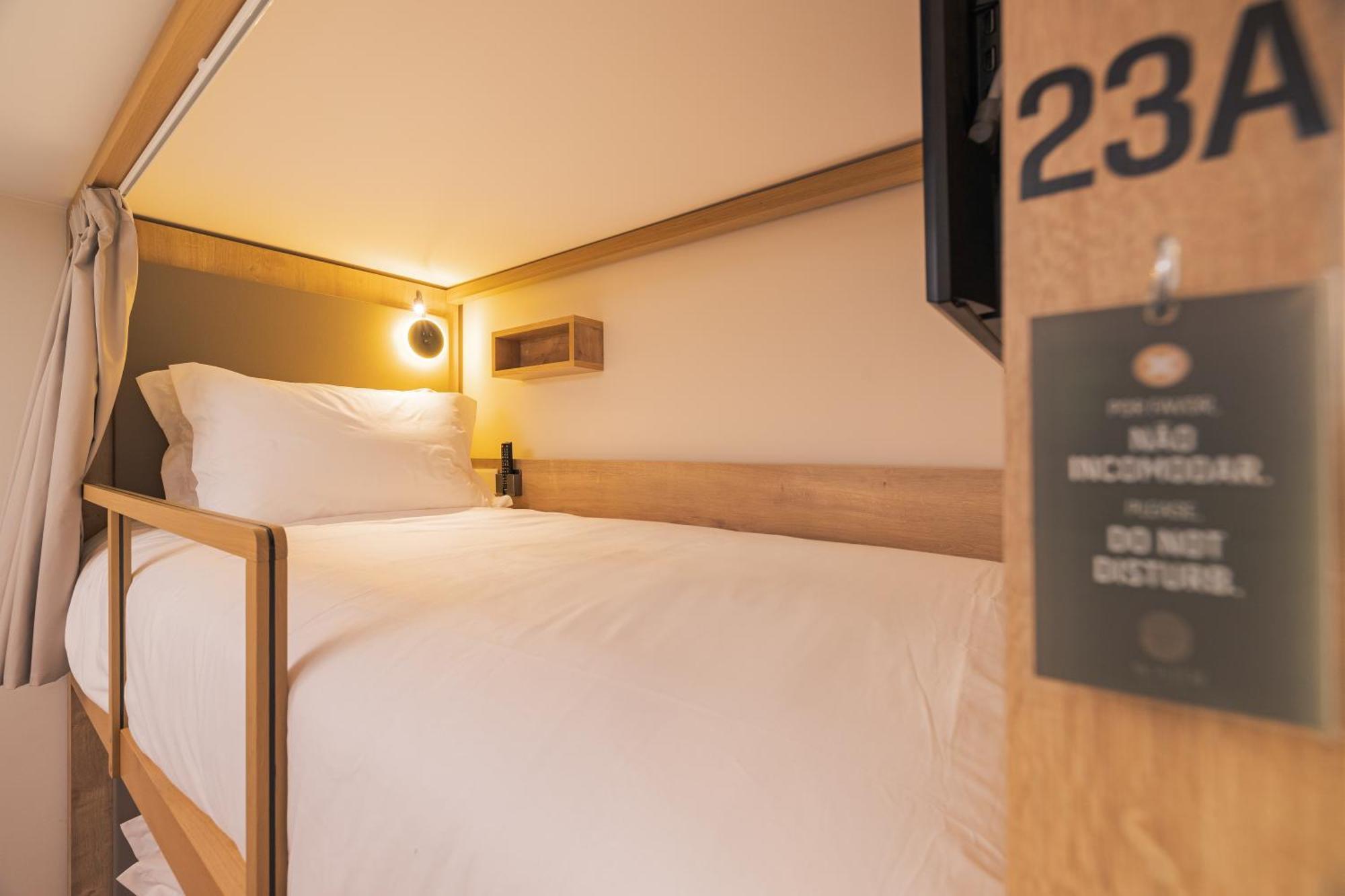 Monturi Hostel Понта-Делгада Экстерьер фото