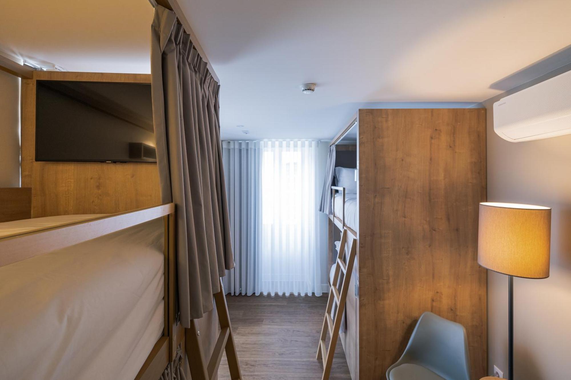 Monturi Hostel Понта-Делгада Экстерьер фото