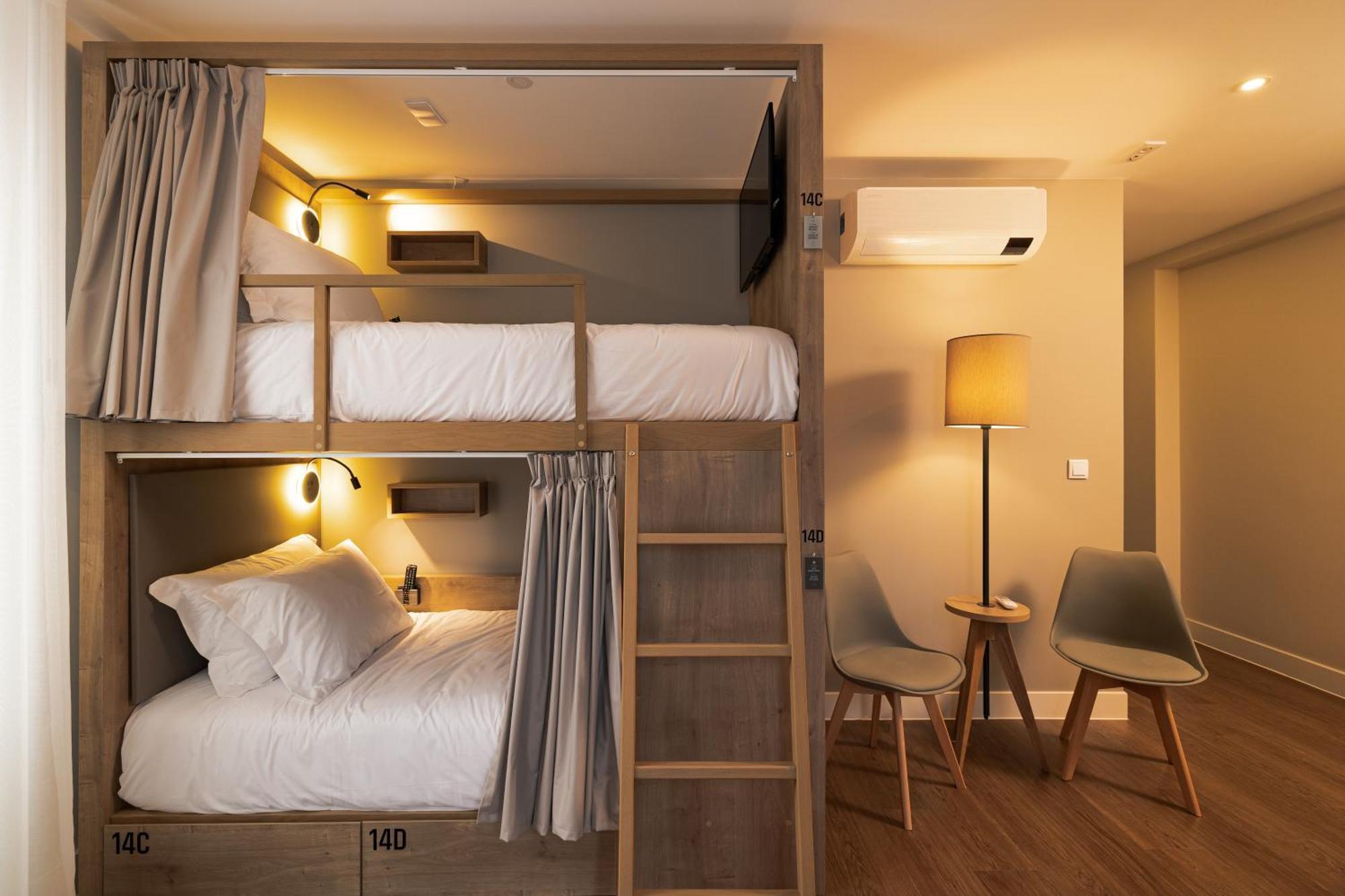 Monturi Hostel Понта-Делгада Экстерьер фото