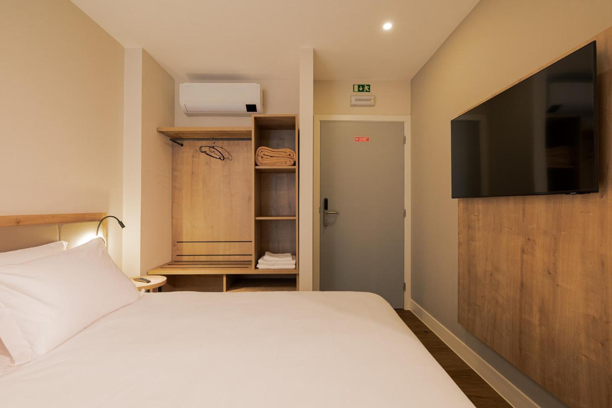 Monturi Hostel Понта-Делгада Экстерьер фото
